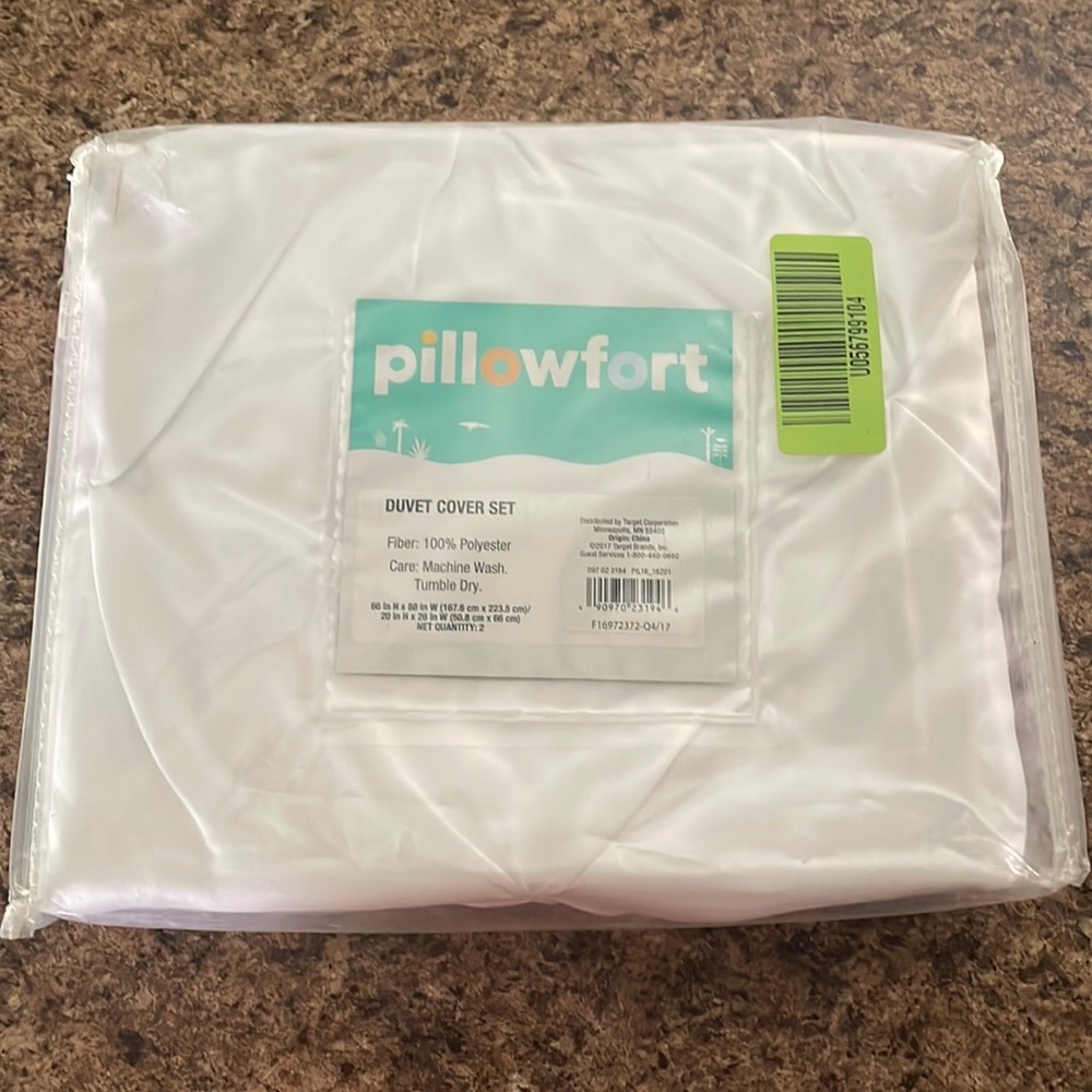 NWT PULLOWFORT TWIN DUVET COVER SET WHITE PINHPLEAT PINTUCK